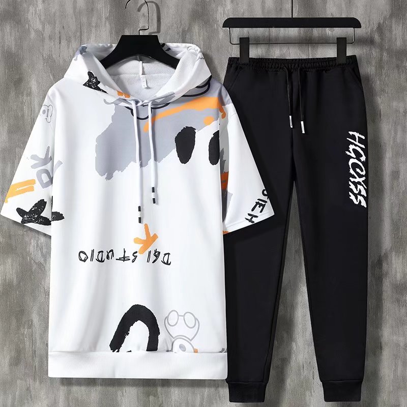 New in Hoodies & Sweatshirts M - огляд і ціна Winter Clothing Essential