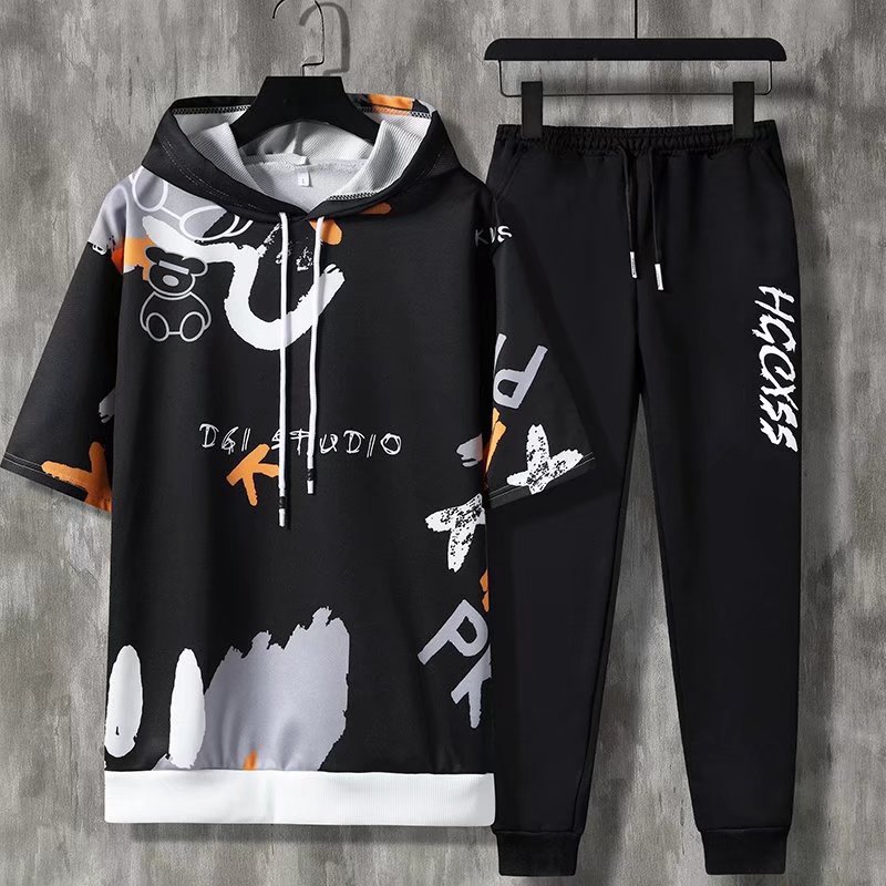 New in Hoodies & Sweatshirts M - огляд і ціна Winter Clothing Essential