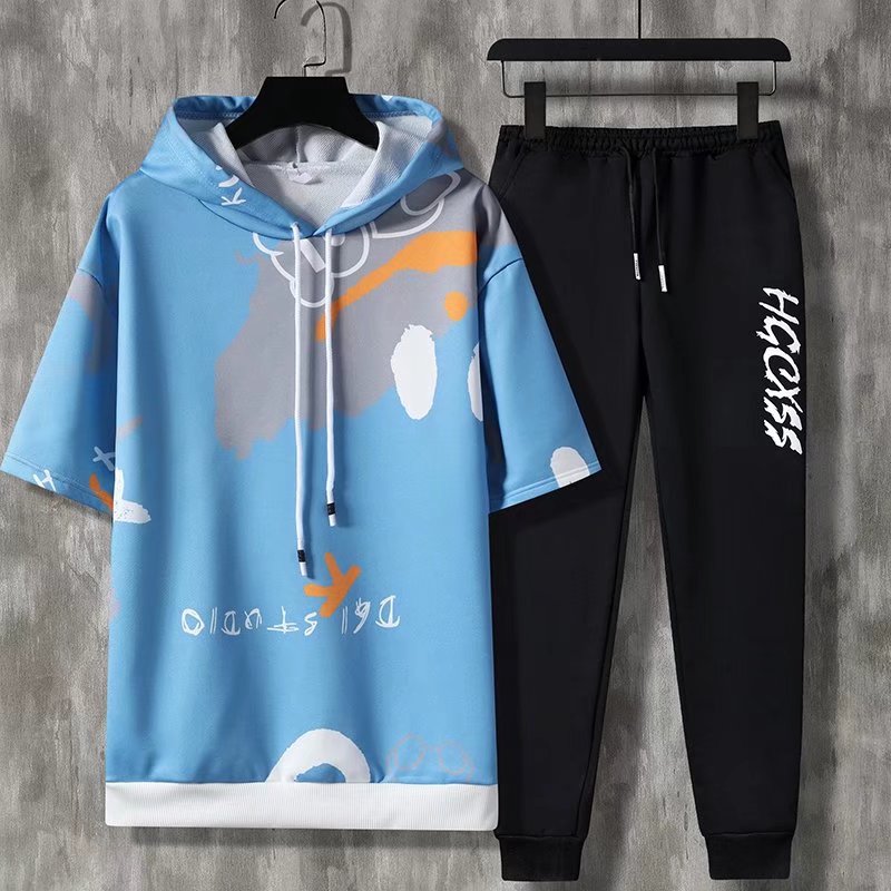 New in Hoodies & Sweatshirts M - огляд і ціна Winter Clothing Essential
