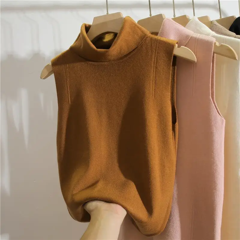 Turtleneck Sleeveless Slim Fit - огляд і ціна Winter Clothing Essential